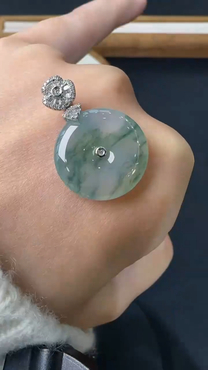 【闪购商品】翡翠吊坠18K金镶嵌16