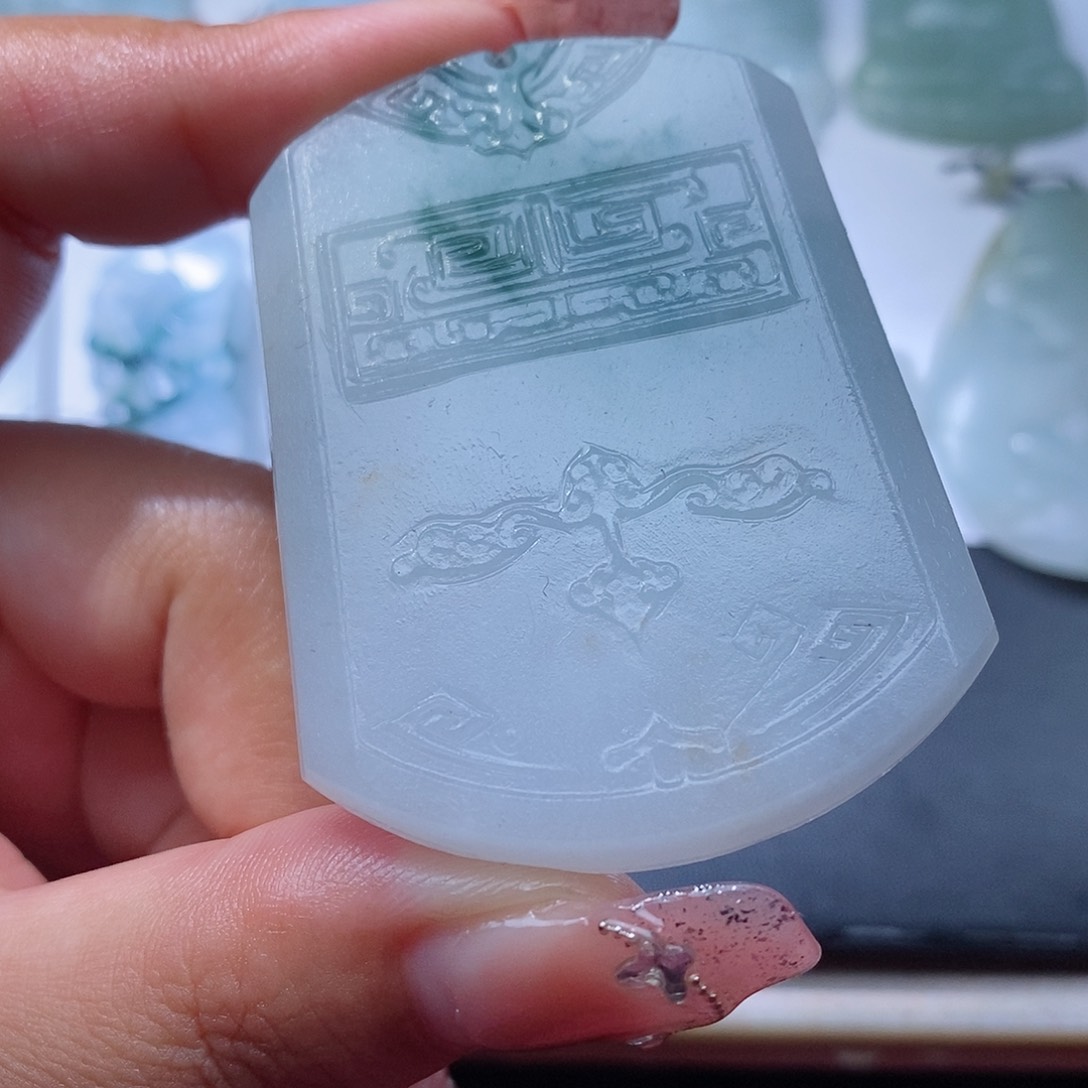 定制翡翠未镶嵌翡翠