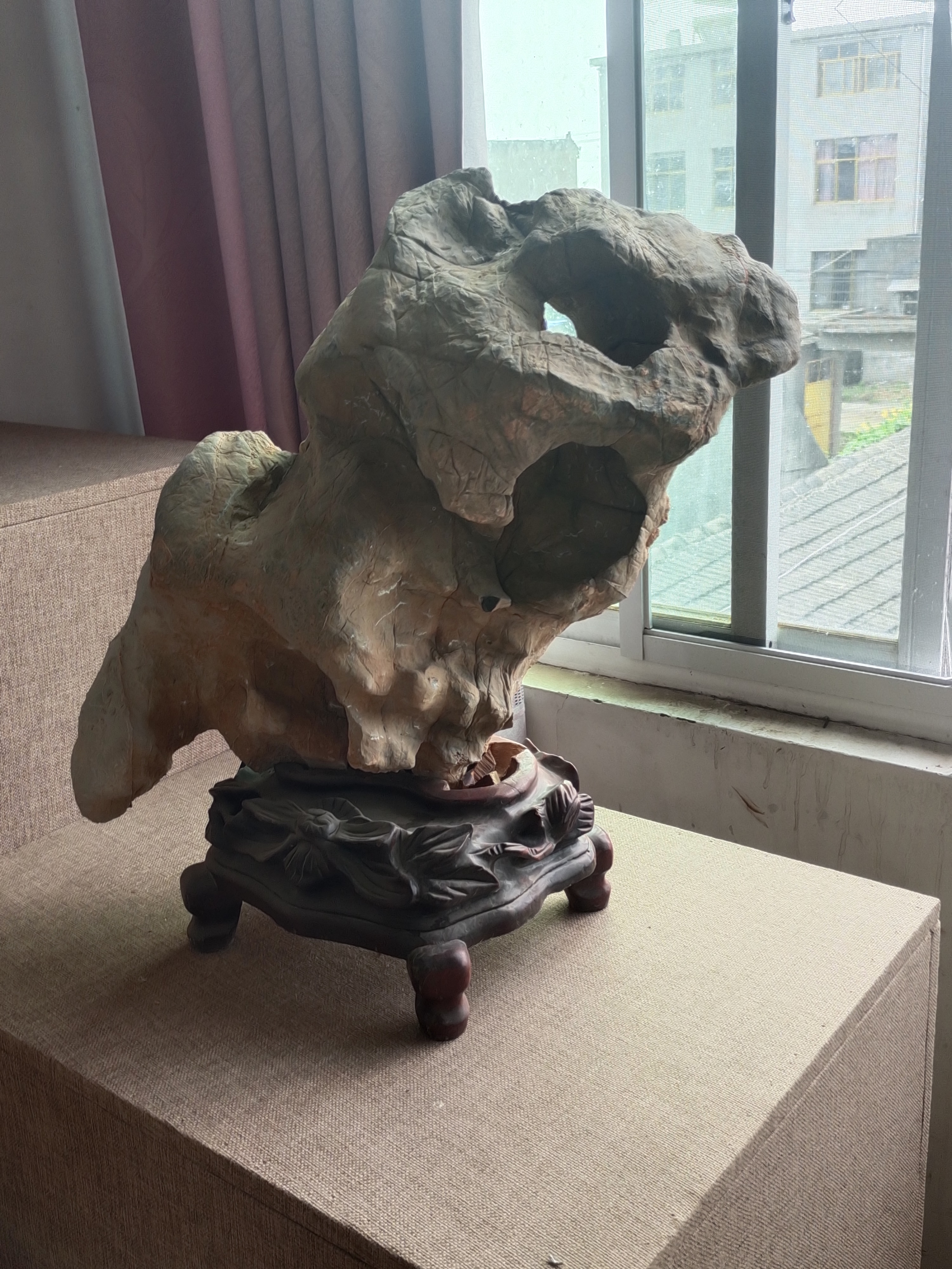 灵璧奇石，天然艺术品手工陶瓷创意狮子玄关原石摆件室内