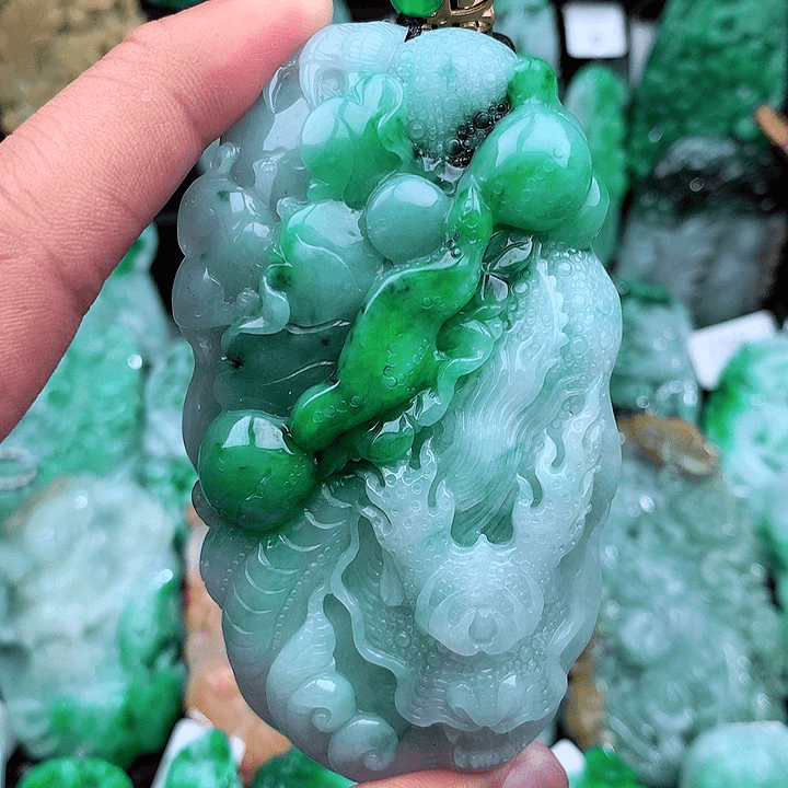 天然翡翠A货龙牌 