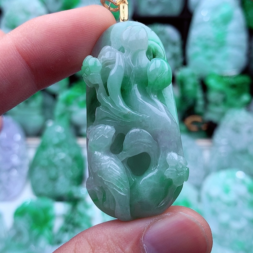 【闪购商品】翡翠颈饰未镶嵌仙*