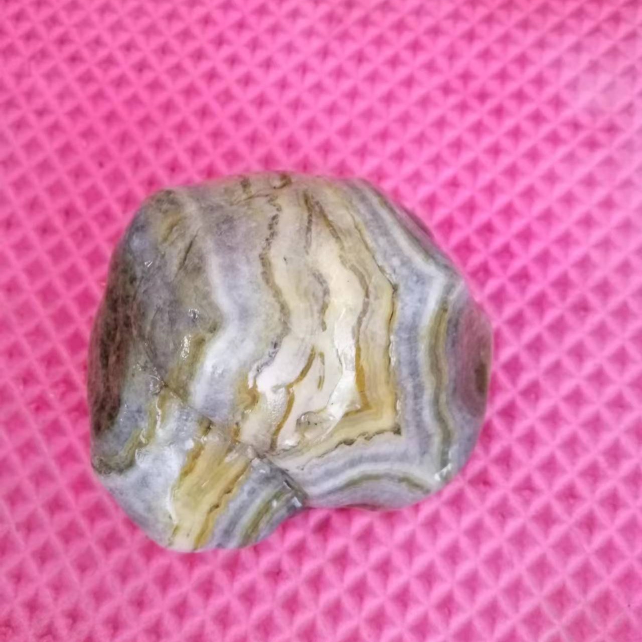 襄阳江边石姐汉江石摆件