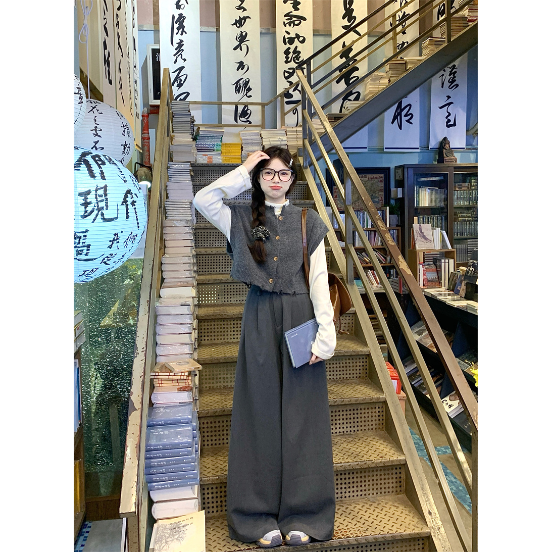 高领短款打底衫女装秋季新款气质无袖马甲毛衣套装高腰直筒西裤子