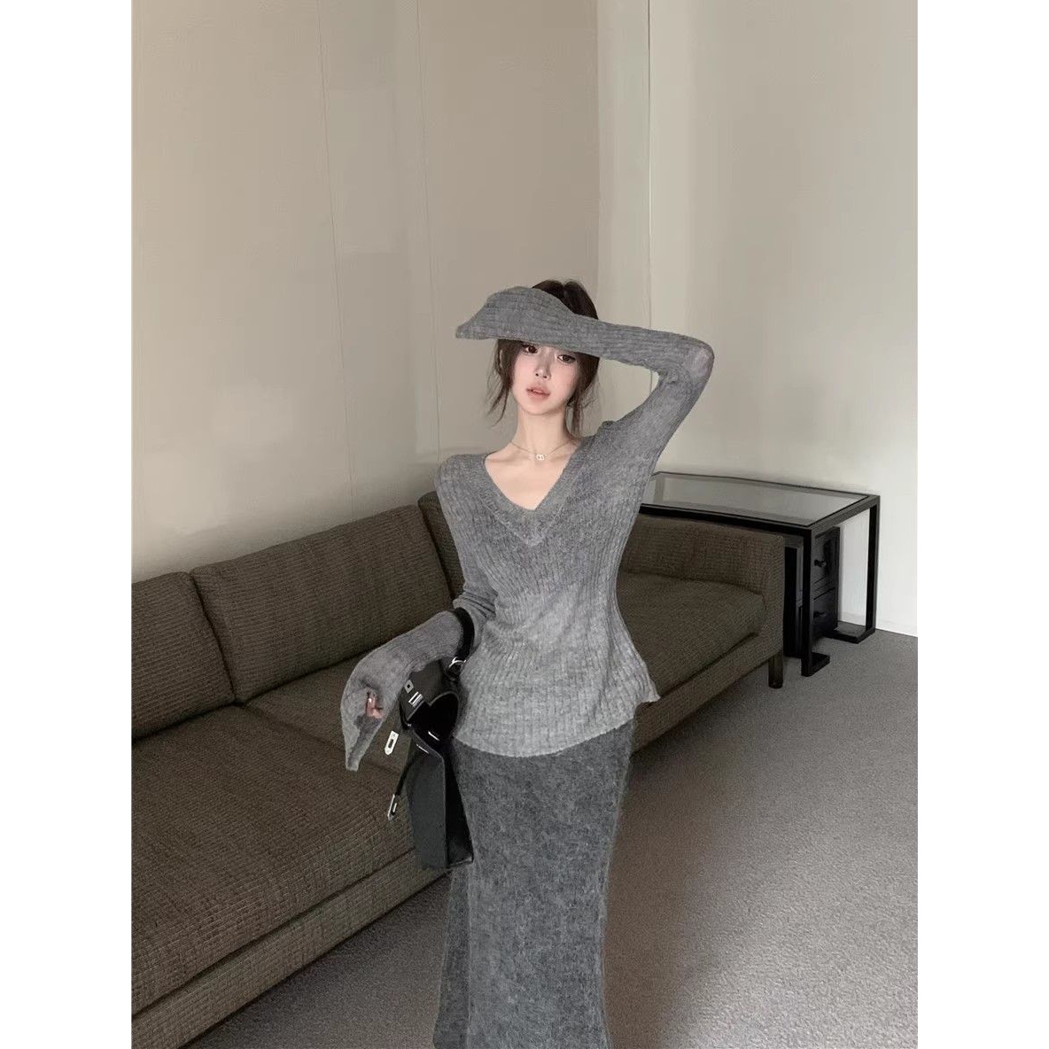 辣妹套装长袖v领针织衫女秋冬显瘦内搭打底衫上衣修身包臀半身裙