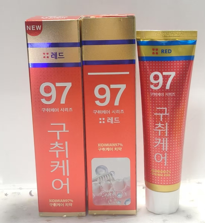 97牙膏深层清洁 洁白牙齿 清新口气