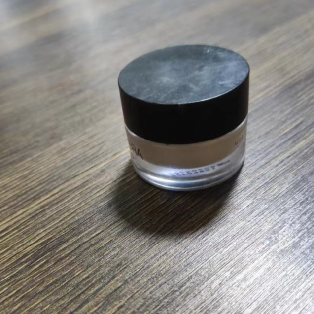 奶油质地丝滑粉底霜遮瑕7g哑光控油粉底液