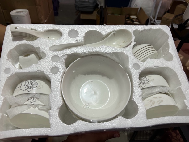 新疆包邮清仓福利碗盘餐具套盒15件套25件套