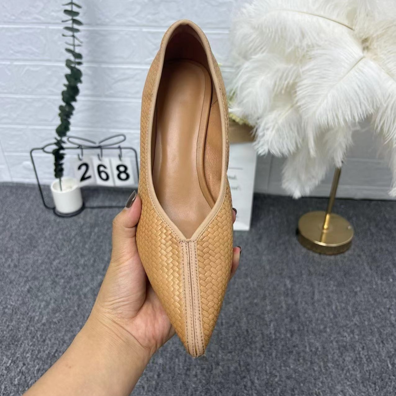 [小麦成都女鞋]3cm气质尖头轻奢不累脚巨软3鞋子精致洋气小短靴