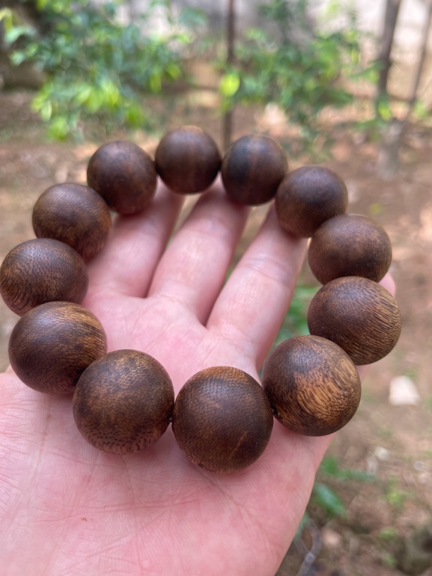 沉香棋楠圆珠手串2.0mm28克