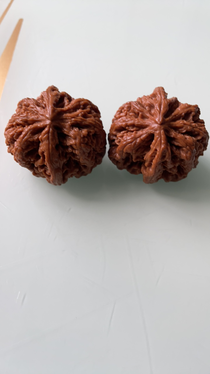 文玩核桃平谷大粗筋 异形鹰