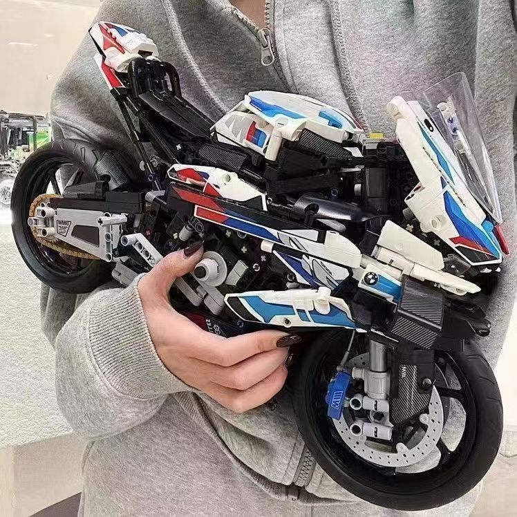 1：5宝马1000RR联动摩托车拼装玩具模型益智积木高难度生日礼物