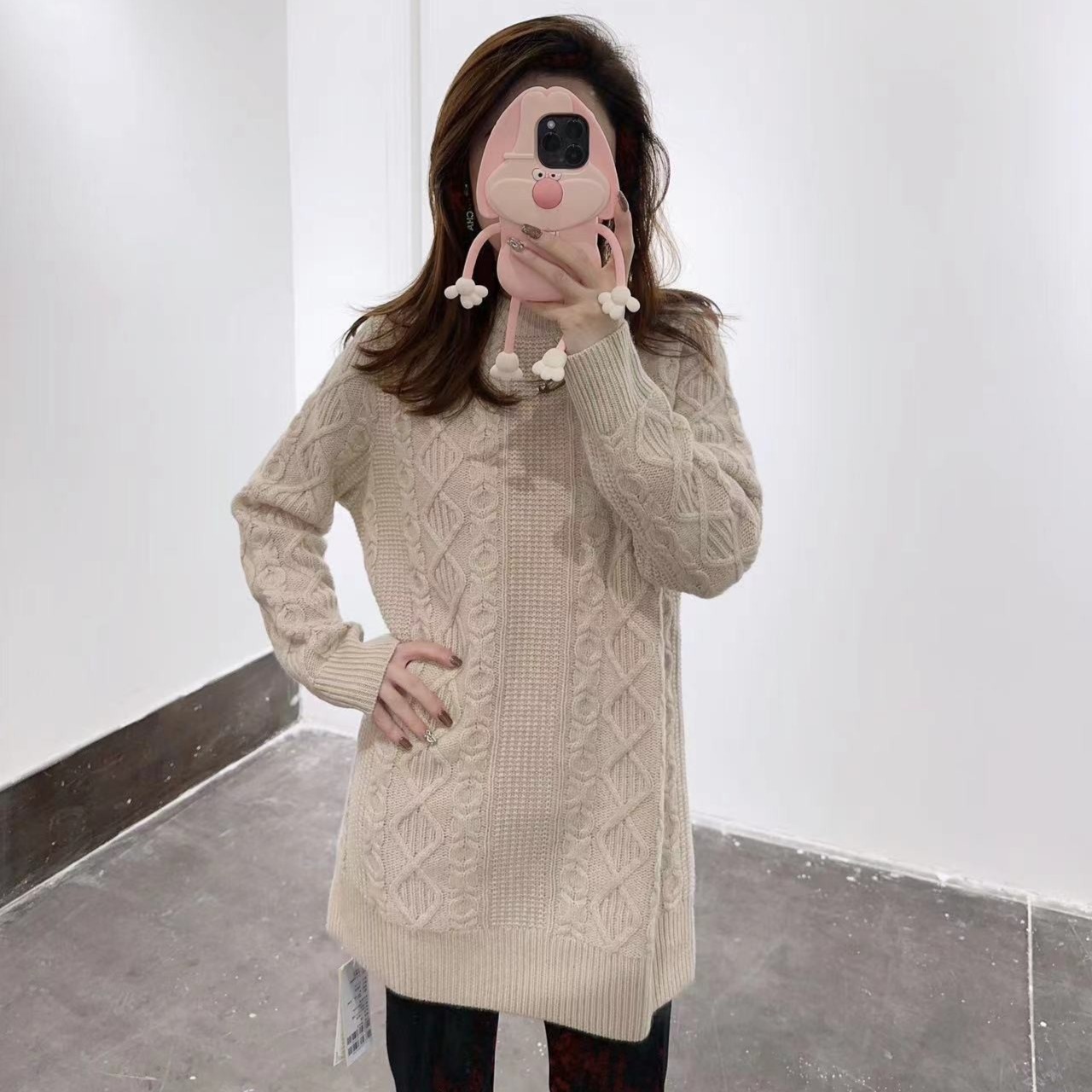 【杰娜洋冬季新款】221193慵懒风重工针织立体绞花竖条纹羊绒衫
