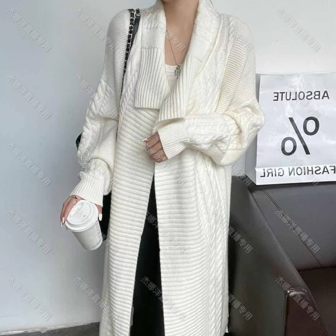 【杰娜洋秋冬新款】221085慵懒风长款浴袍款竖条麻花重工羊绒衫