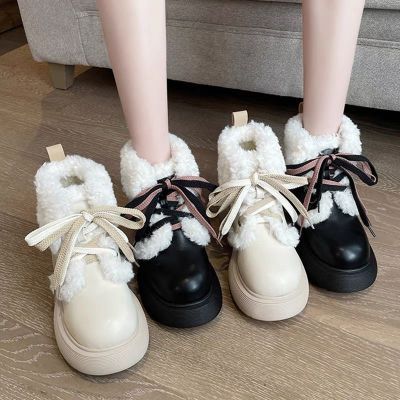 秋冬雪地靴女2023冬新款厚底加绒保暖网红白色马丁靴百搭可爱时尚