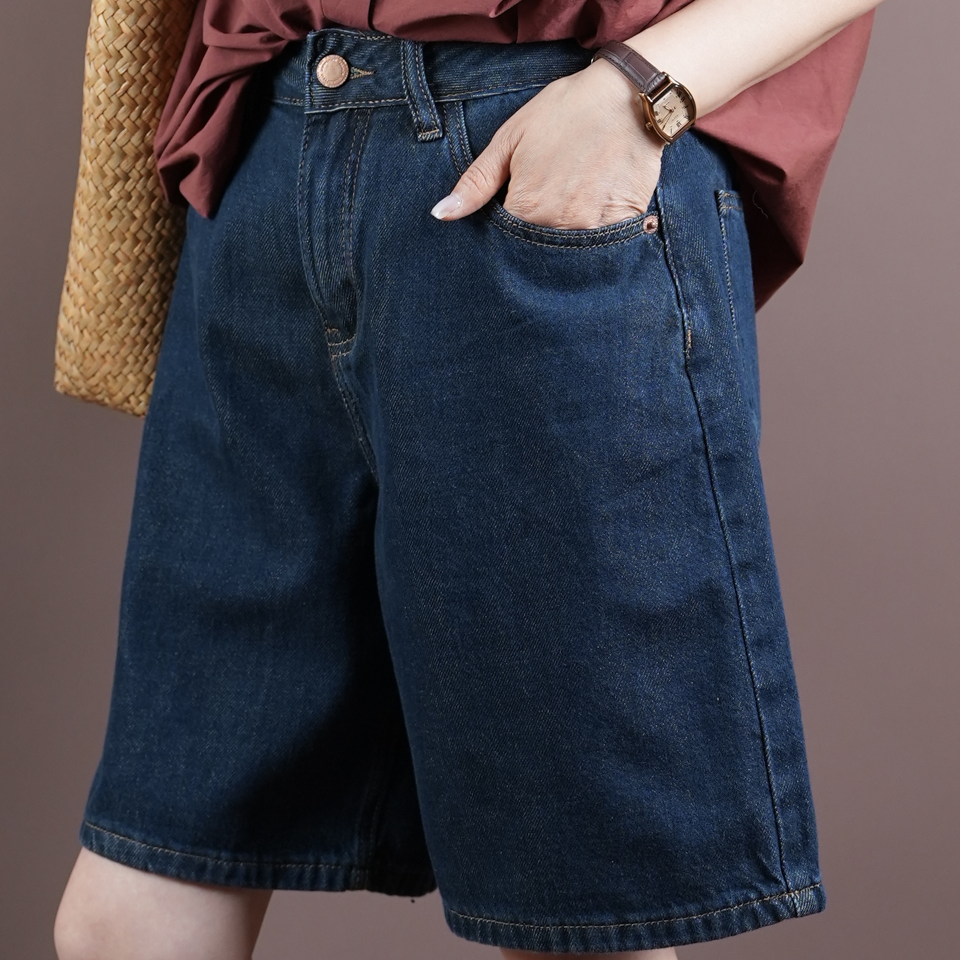 【0527】  蝴蝶结刺绣深蓝色无弹阔腿牛仔短裤高腰显瘦百搭五分裤潮