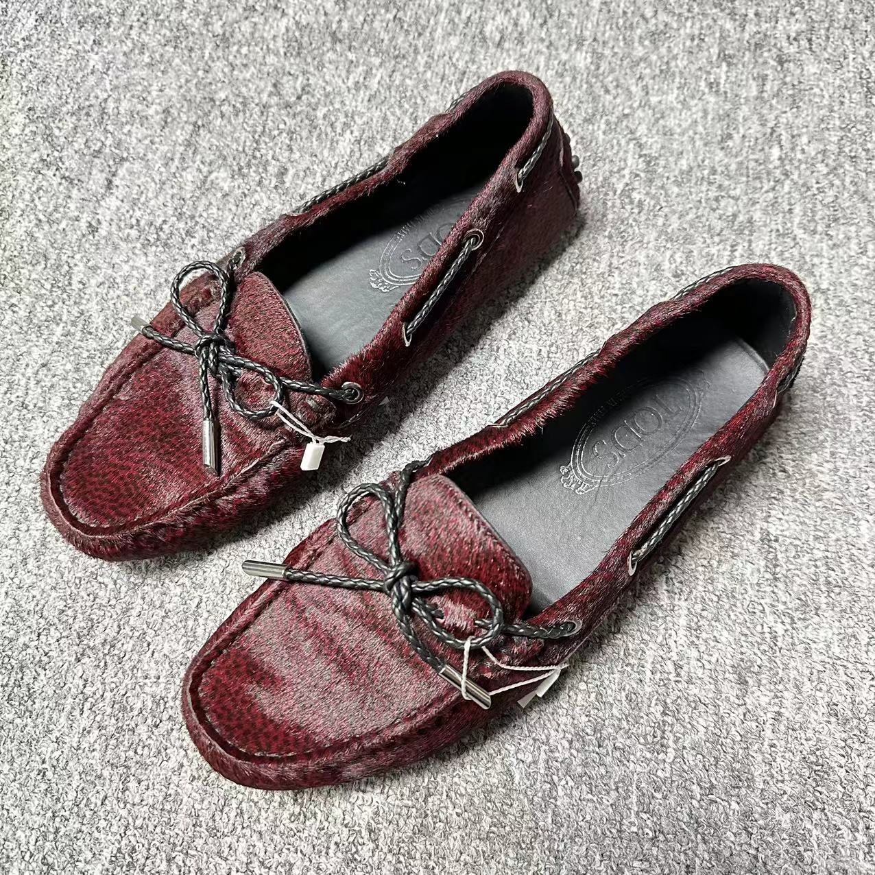 TOD’S/托德斯37码/诺曼女鞋折扣 酒红色毛毛平底时尚豆豆鞋 540