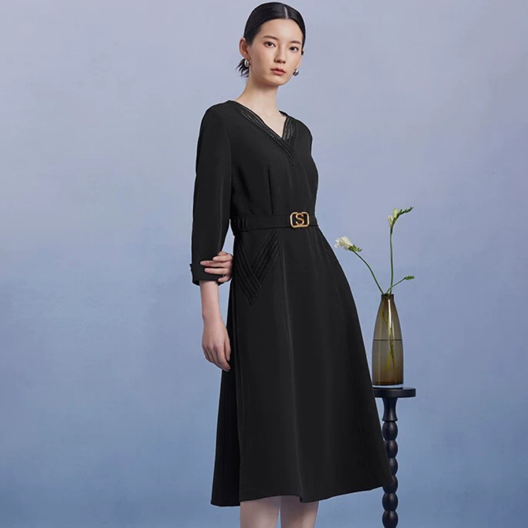 圣可尼法式赫本风气质长袖小黑裙修身优雅连衣裙S161328LF