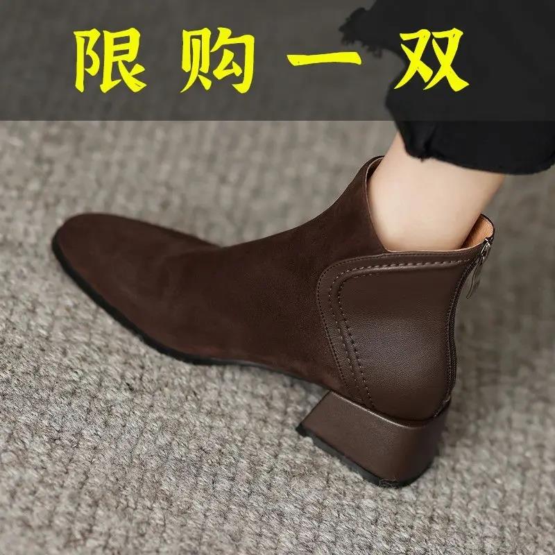 红蜻蜓牌复古棕色短靴女裸靴2023年新款磨砂软皮尖头法式粗跟中