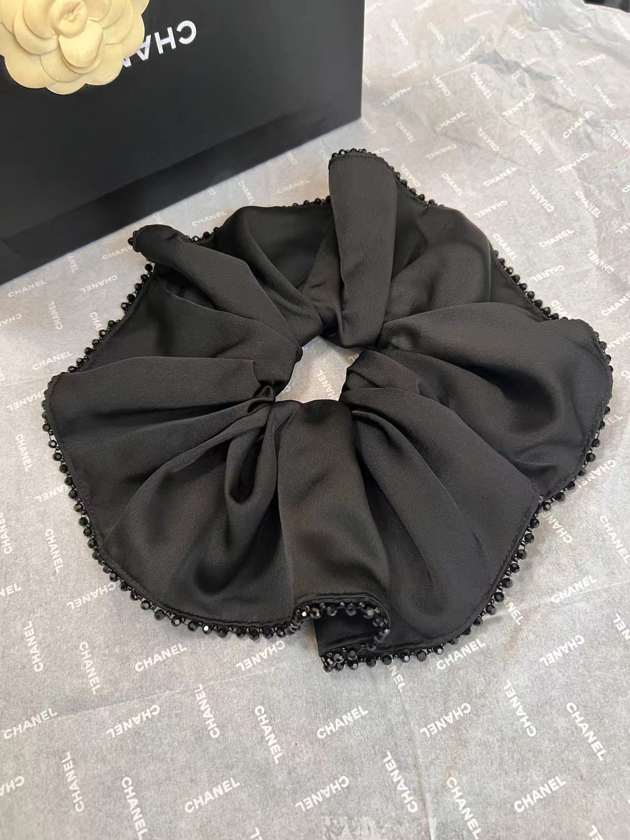 WEIER【缎面拼珠大发圈】法式百搭洋气缎面拼珠大发圈显发量显脸小