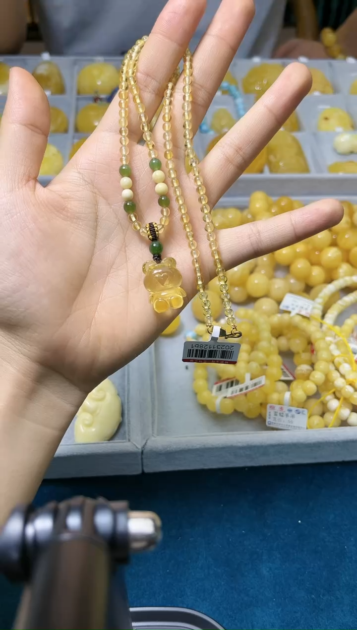 【闪购商品】琥珀裸石未镶嵌140048-金珀小熊项链