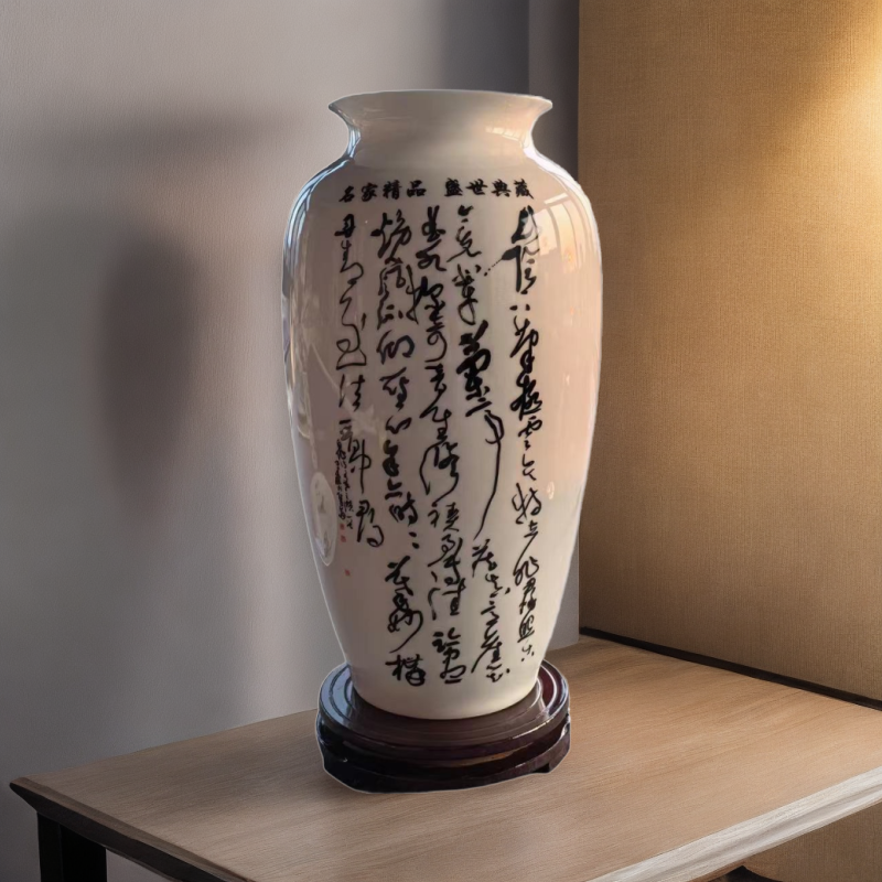 景德镇复古典藏纯手工镂空雕刻灯笼瓶高度35cm—方建胜书法工作室