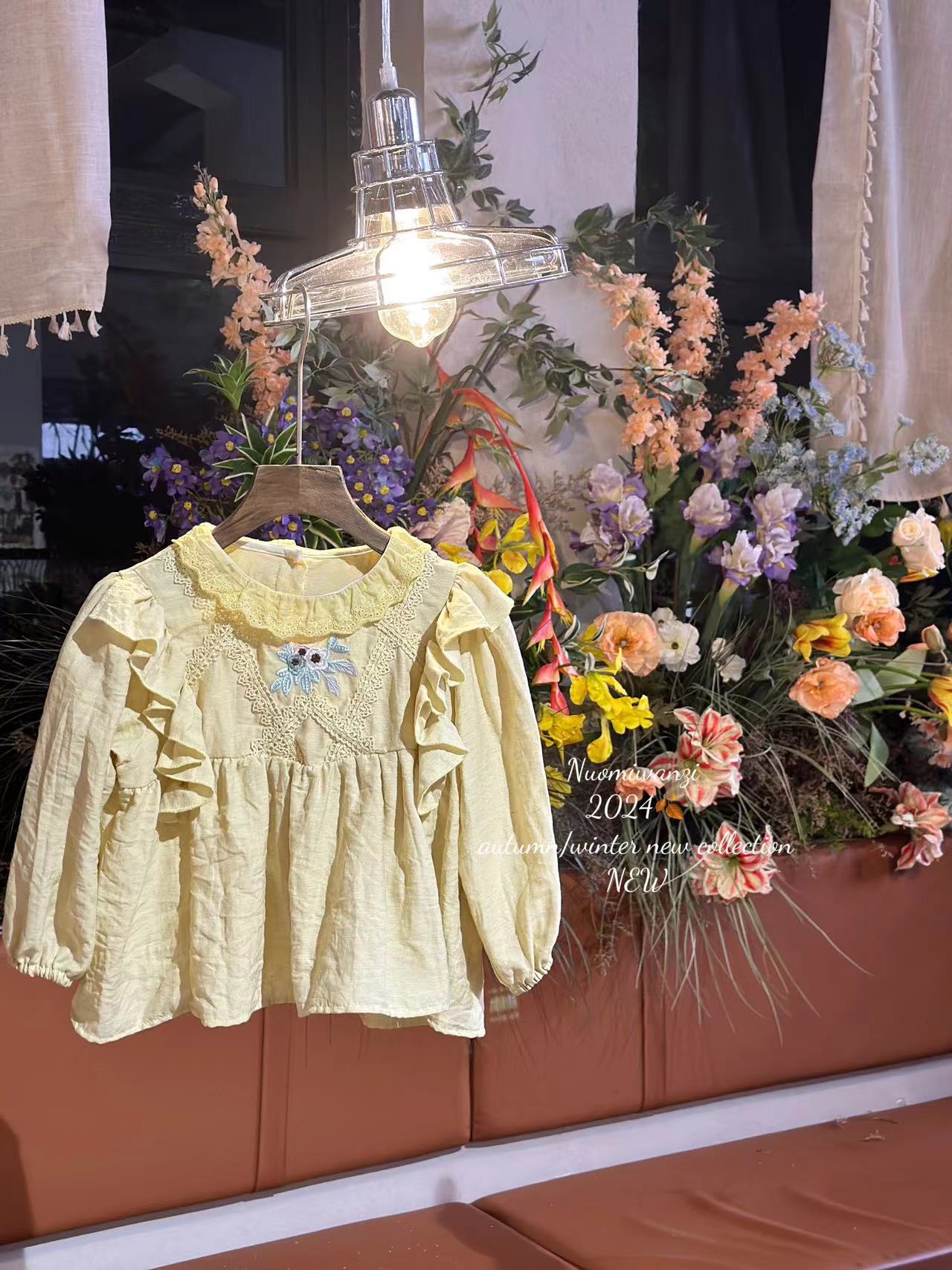 AMX-1569-儿童森系重工洋气花边木耳边衬衫（秋款）