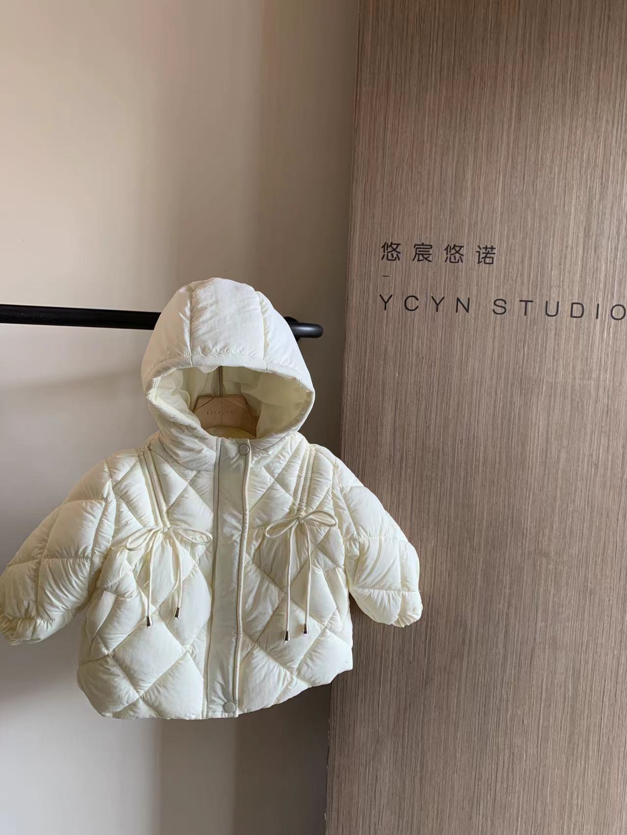 YCYN-1001-儿童韩系纯色百搭连帽棉服外套（冬款）