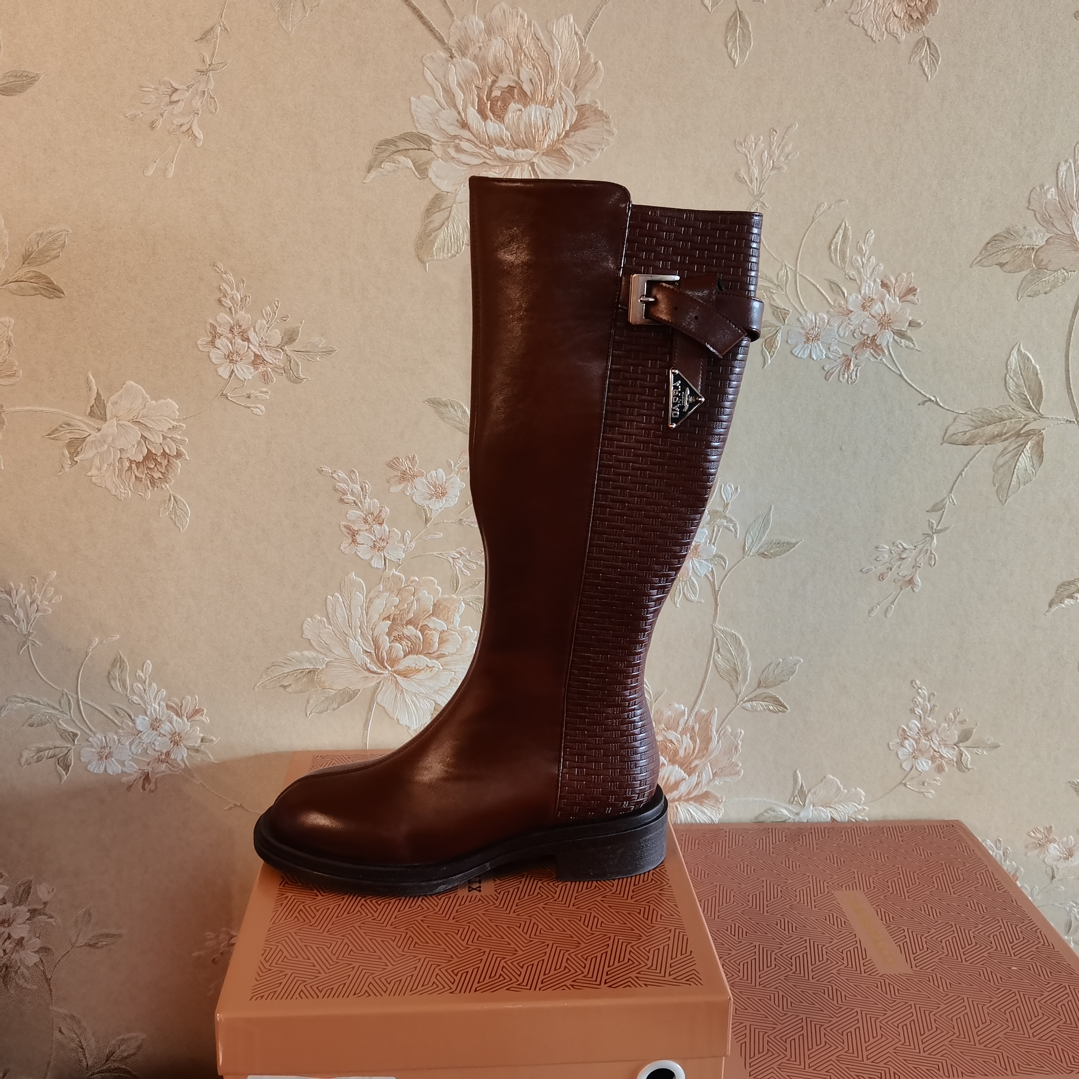 平底防滑底侧拉链时尚真皮长筒靴