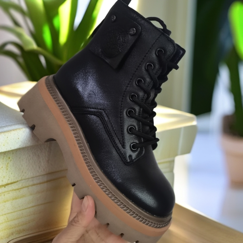 厚底休闲女士马丁靴女短靴时尚英伦风防滑橡胶底工装真皮靴子