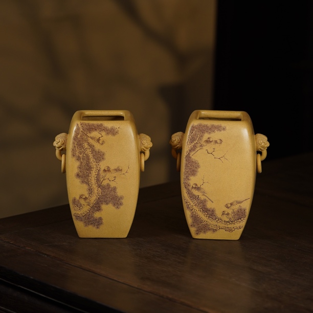 丁维康（丁扬）作品    精刻松枝花鸟对瓶