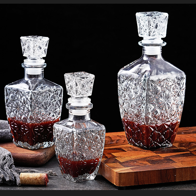 750ml红酒瓶醒酒器玻璃酒洋酒白酒便捷分装瓶家用密封欧式