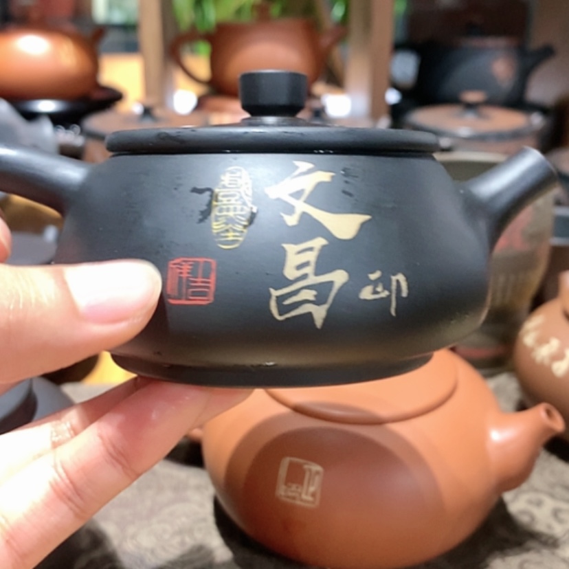 【闪购商品】陶瓷壶?****丽微瑕