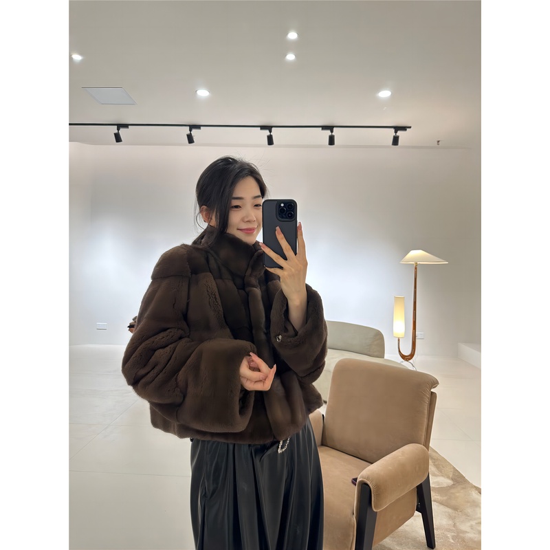 【东方雪宝】冬季女进口整貂天鹅绒立领貂皮大衣女横排全挖削十字貂