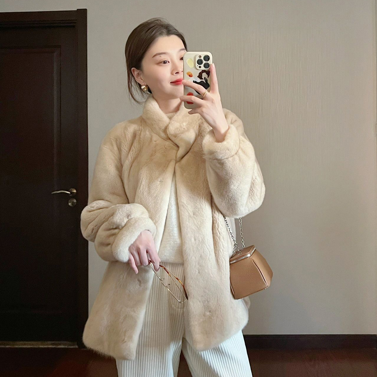 【东方雪宝】进口紫金天鹅绒貂皮大衣女貂皮外套小母貂整貂年轻皮草