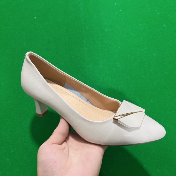 818611头层牛皮浅口单鞋