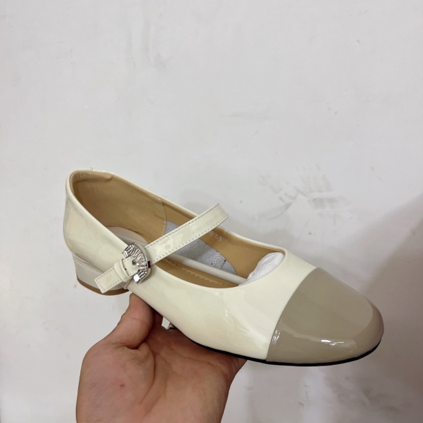 921002头层牛皮百搭休闲单鞋（样品介意勿拍）