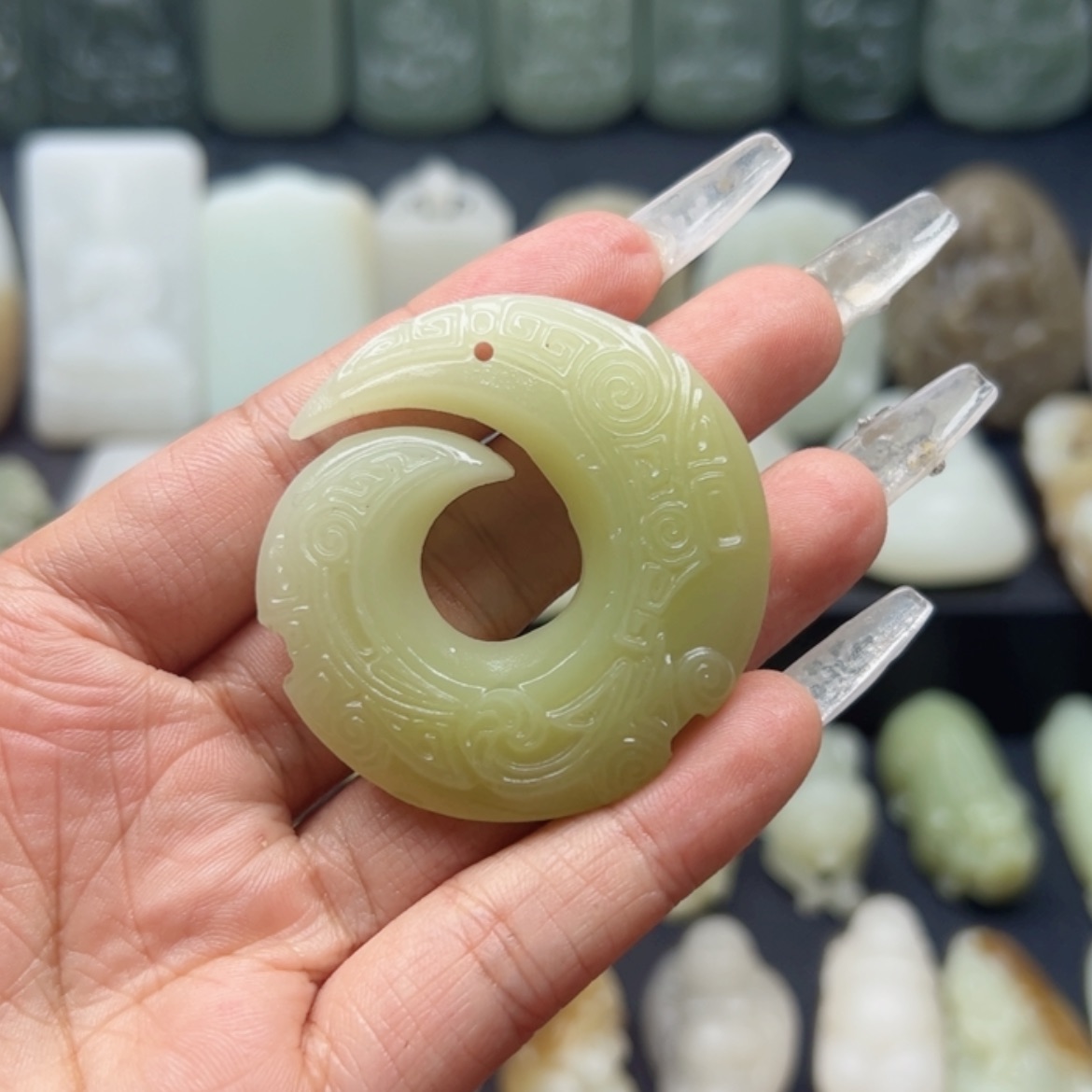 【闪购商品】和田玉颈饰未镶嵌专****务