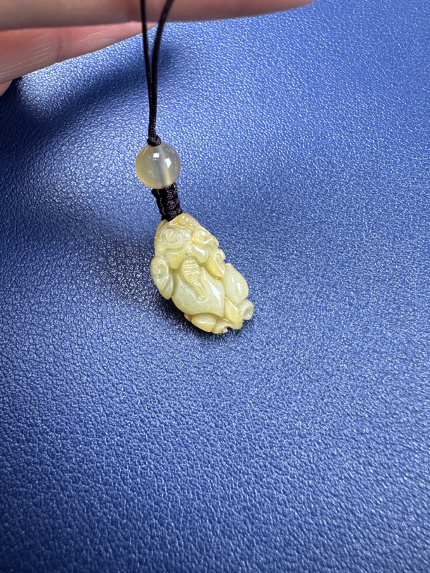天然老坑冰种翡翠貔貅手机坠、钥匙坠