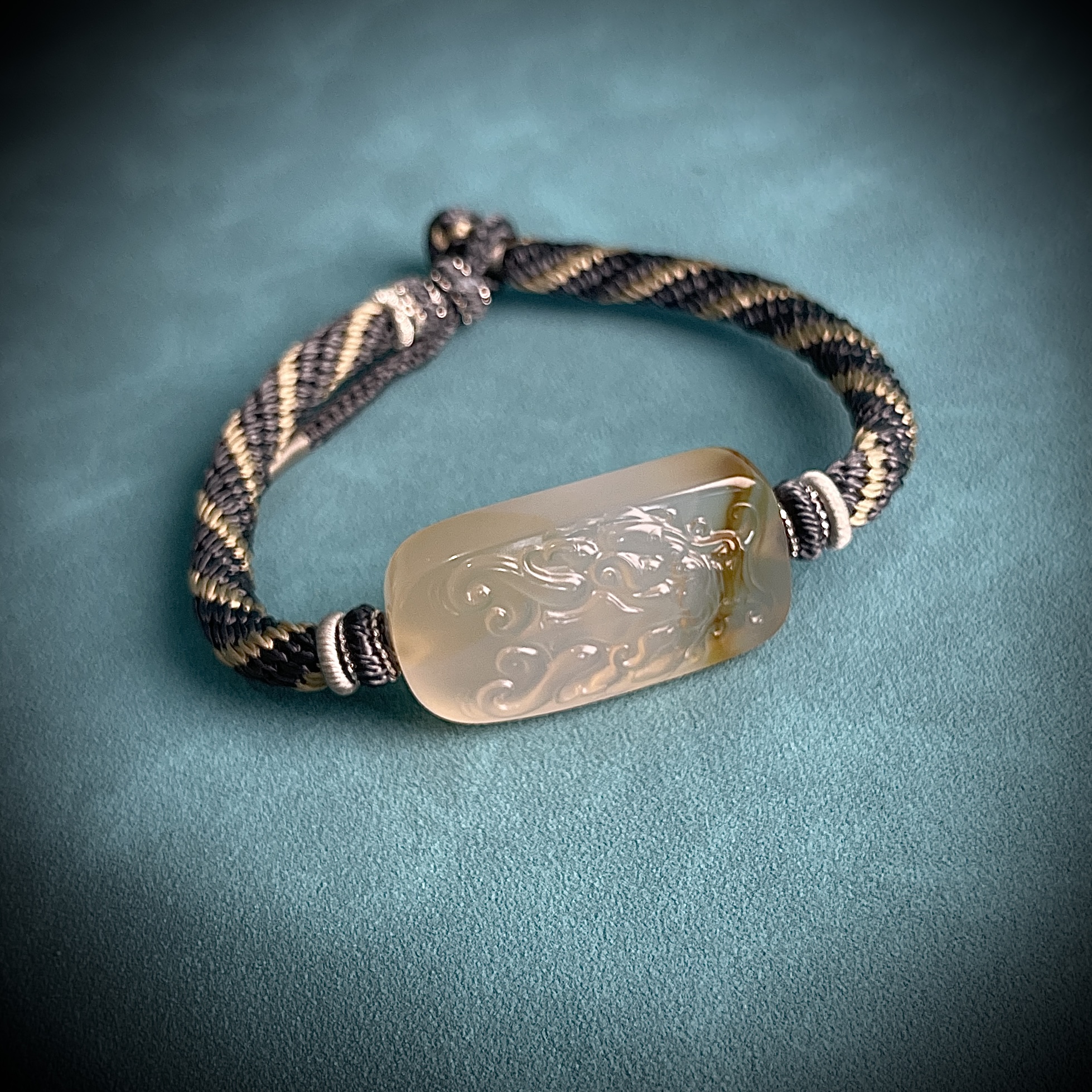 冰糖玛瑙兽面守护手牌