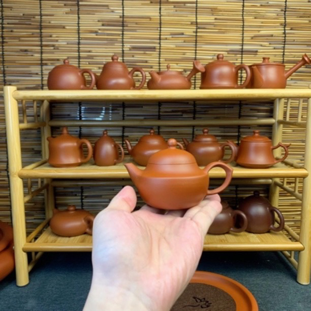 潮州水平壶红泥筋纹全手工手拉壶原矿朱泥手工元宝壶120毫升