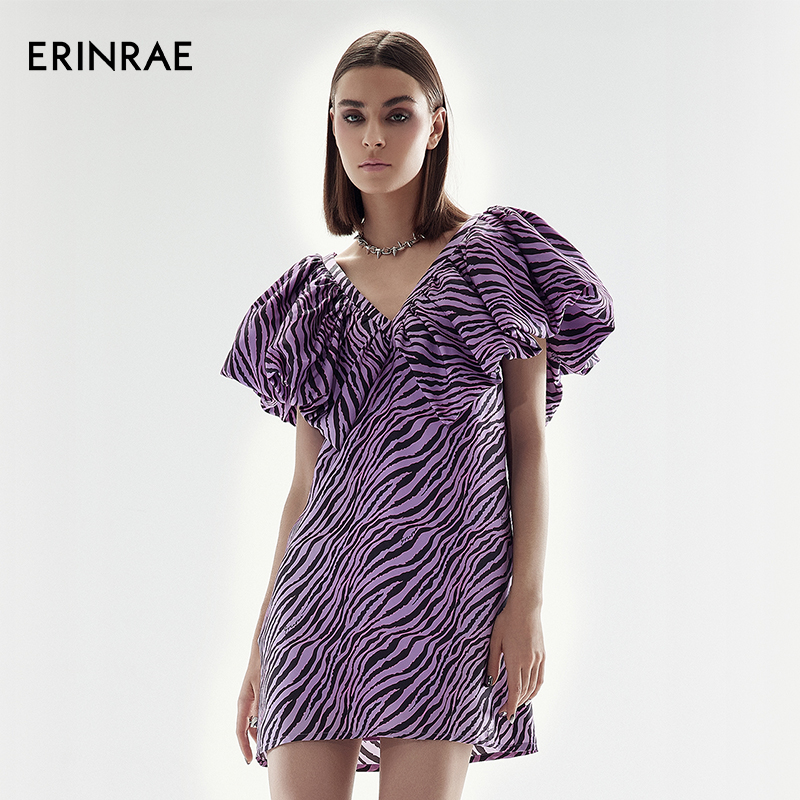 ERINRAE粉紫色桑蚕丝欧式褶皱短袖黑色斑马纹连衣裙EF281166SE49
