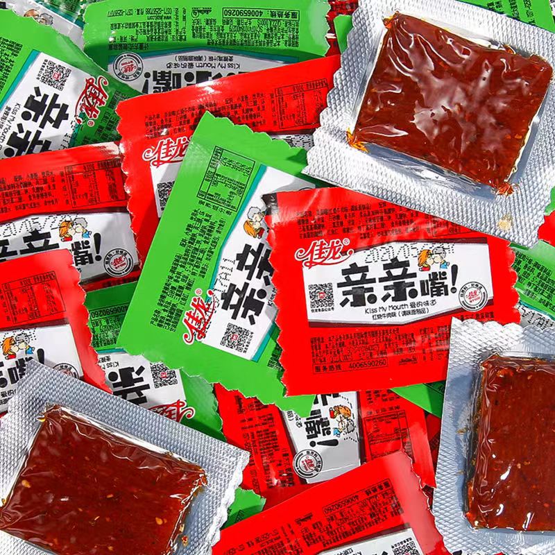 亲亲嘴30片辣条亲嘴烧零食大礼包儿时回忆零食怀旧