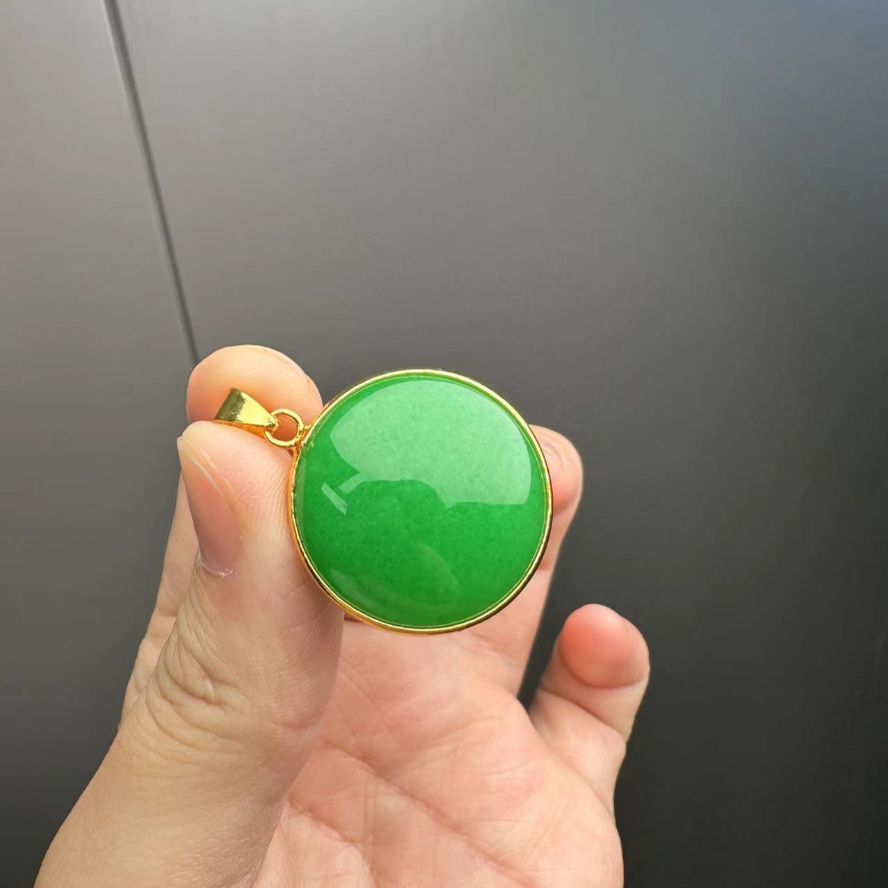 翡翠大圆牌14k吊坠