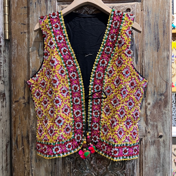 手工钉珠短款马甲 《叫号链接》