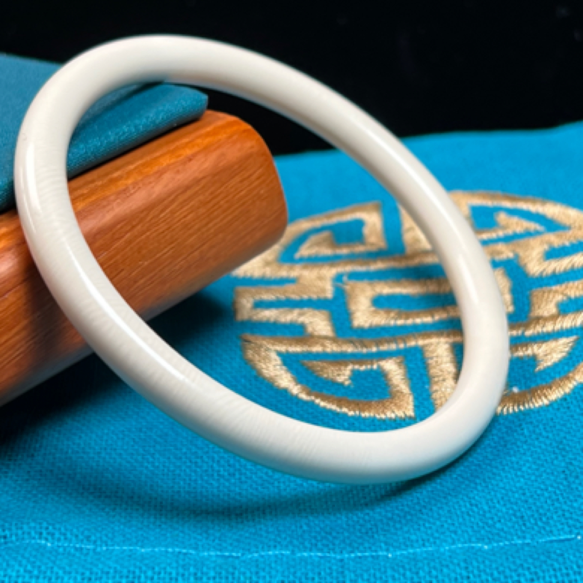 X5520天然猛犸牙 6mm细圆手圈 57mm支持鉴定 假一罚四