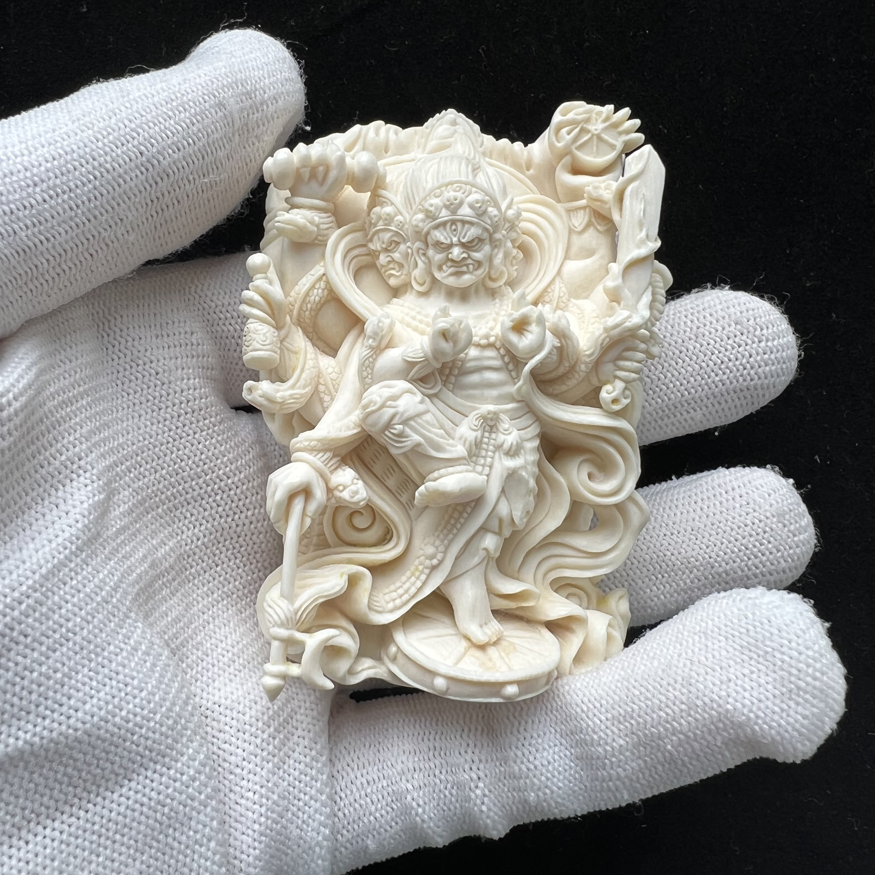K2937天然猛犸牙 精工不动明王牌子52×71×27mm 支持复检假一罚四