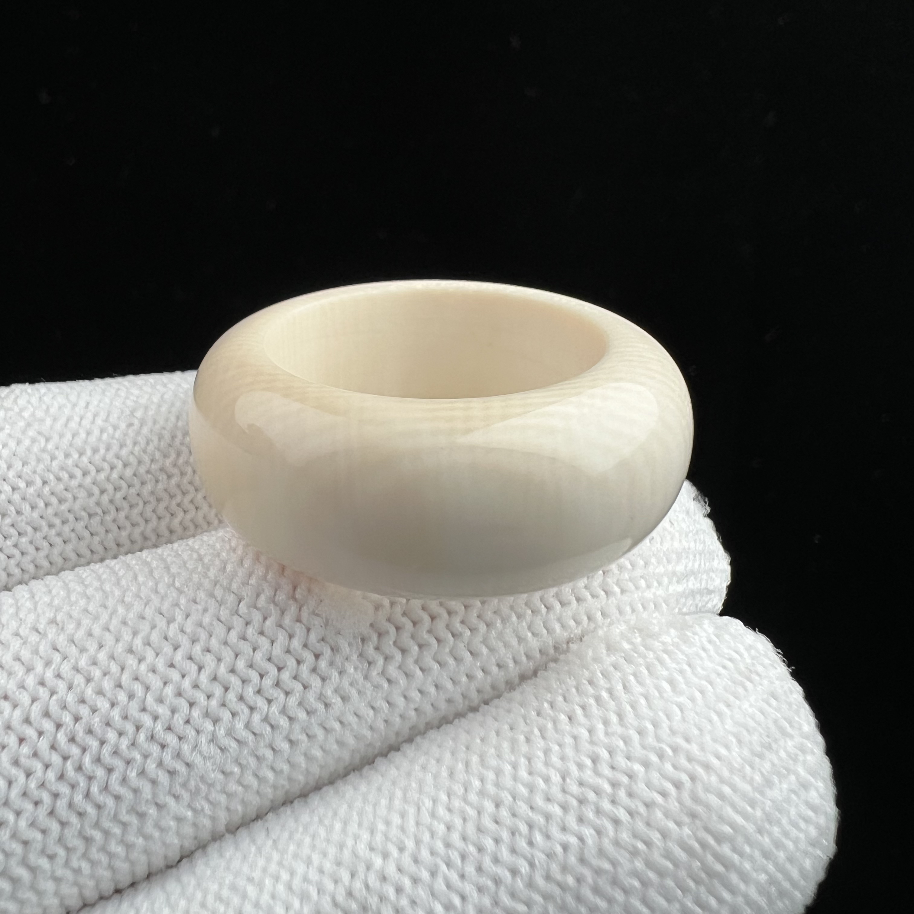 J4026天然猛犸牙 圈圈 19.7*10.6mm支持鉴定 假一罚四