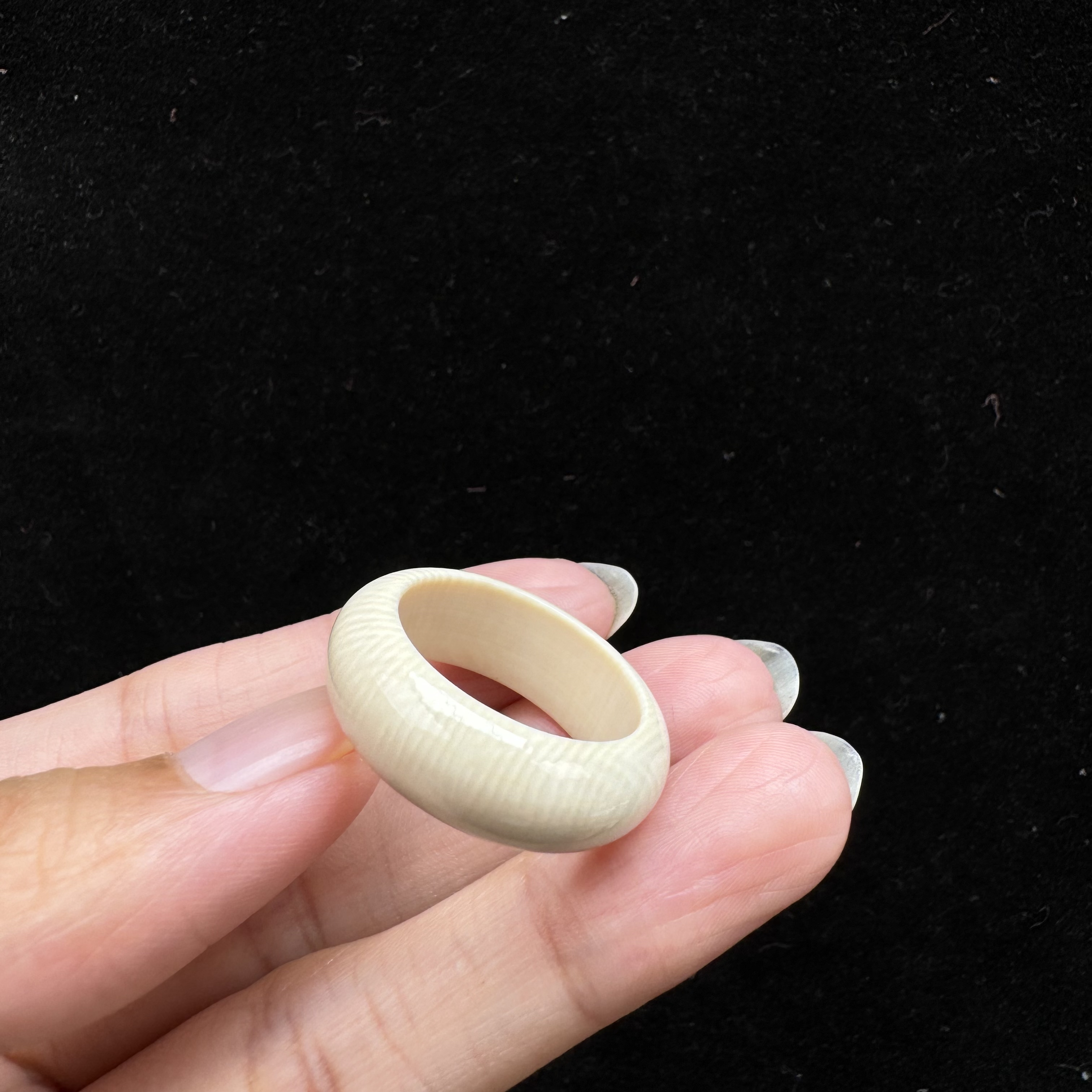 K8855-T195天然猛犸牙制品内径15.8mm1.56g 支持复检 假一
