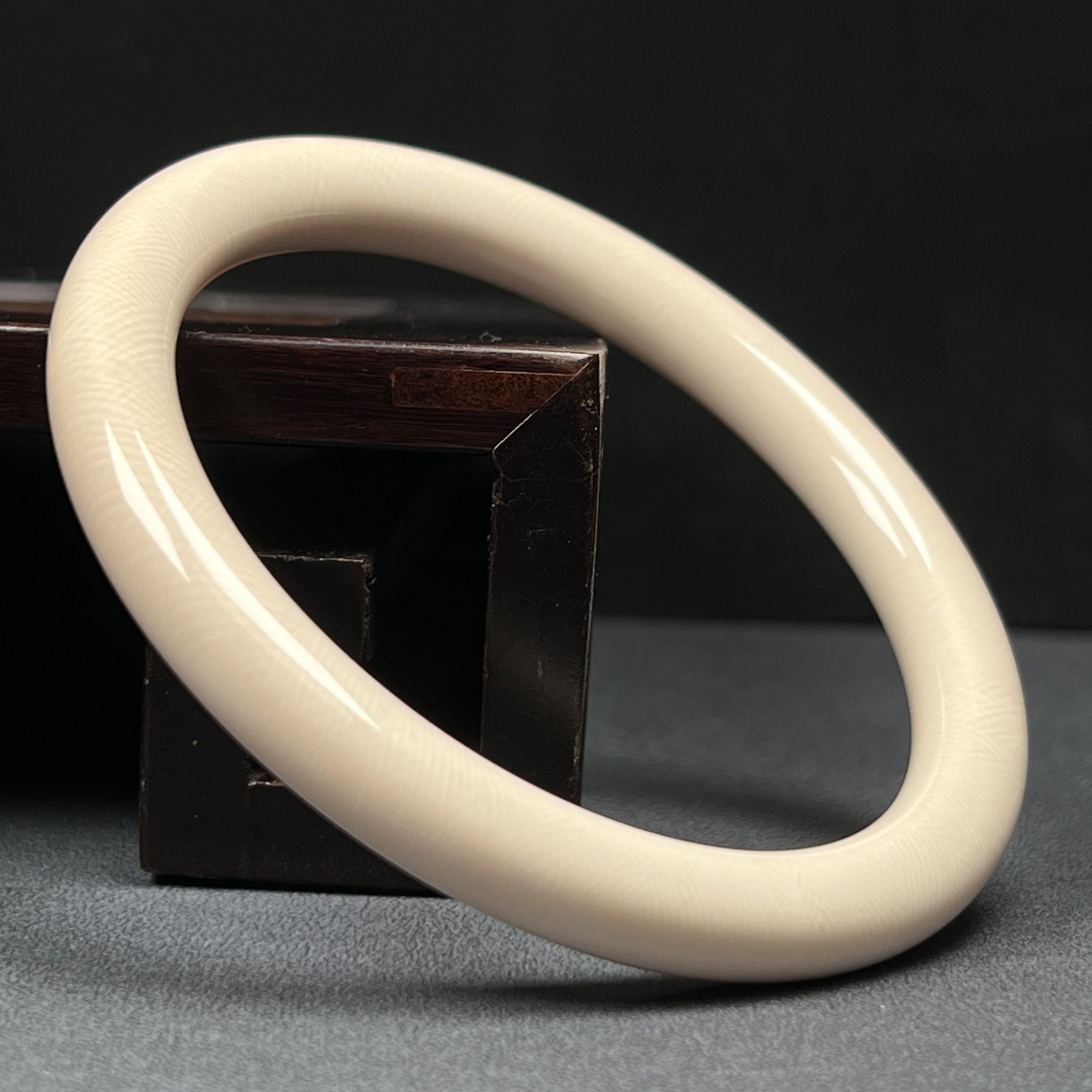 X3337天然猛犸牙 10mm圆条手圈 73+mm支持鉴定 假一罚四