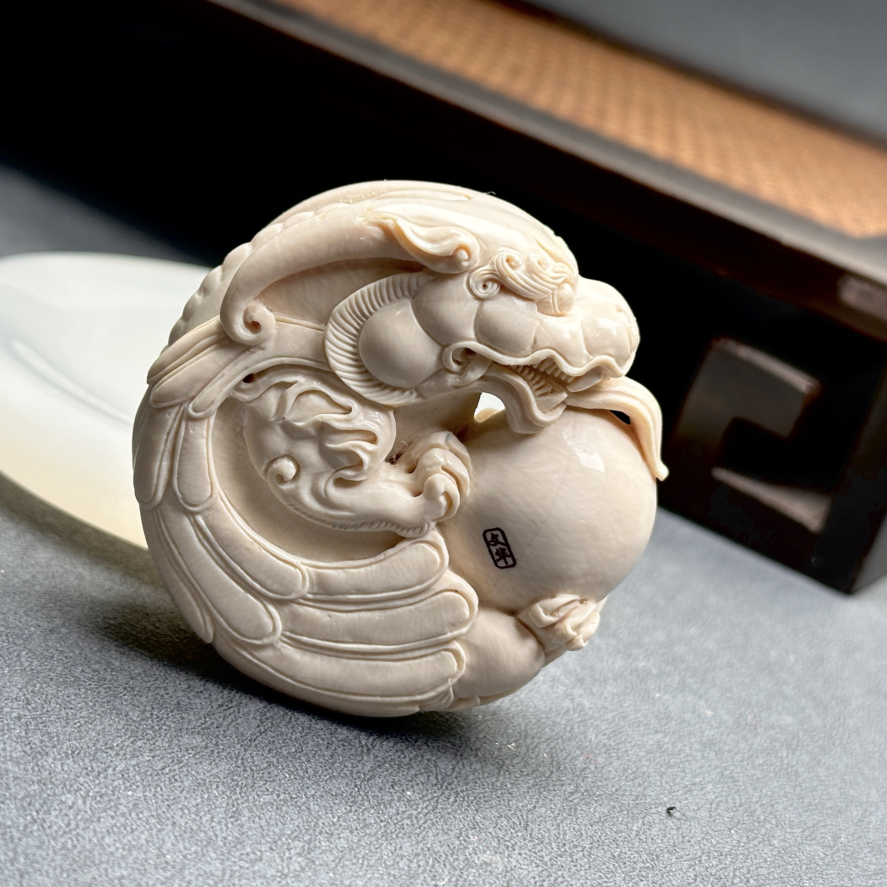 K7903天然猛犸牙【大师精工】飞天貔貅 57*22mm支持鉴定 假一罚四